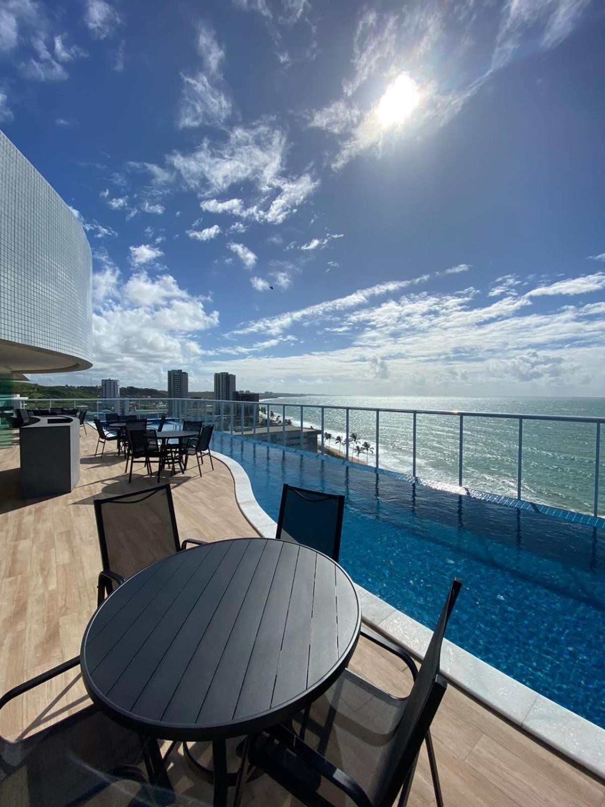 Apartment Luxuoso Beira-mar Com Sacada Em Maceio (Alagoas)